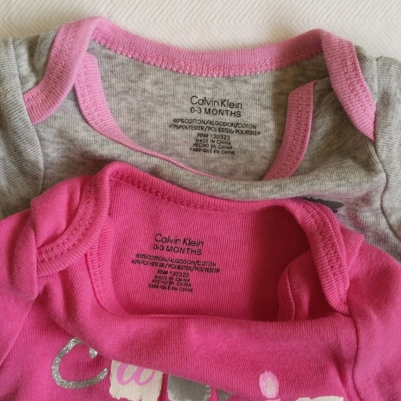 calvin klein 2-pack graphic bodysuit diaper shirt bundle 0-3 months baby girl - Picture 4 of 6